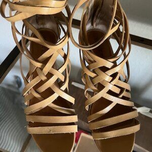 Hinge Womens Beige Leather Wedge Heel Shoes Sandals Size 7 M